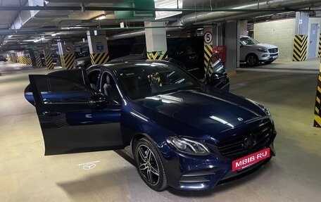 Mercedes-Benz E-Класс, 2018 год, 3 350 000 рублей, 9 фотография