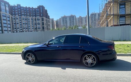 Mercedes-Benz E-Класс, 2018 год, 3 350 000 рублей, 19 фотография