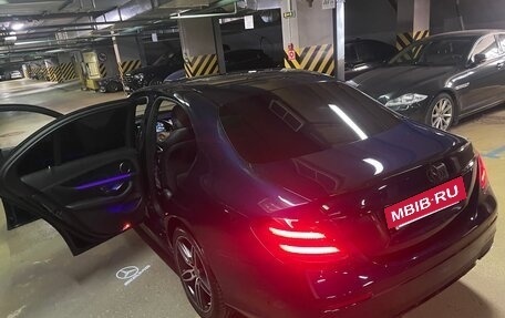 Mercedes-Benz E-Класс, 2018 год, 3 350 000 рублей, 6 фотография