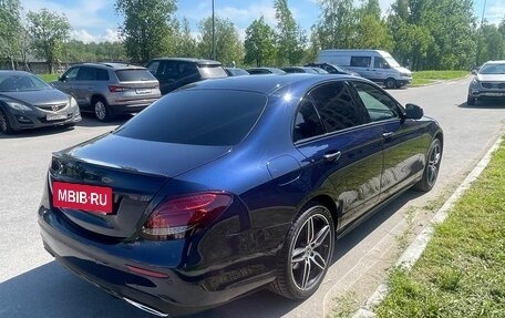 Mercedes-Benz E-Класс, 2018 год, 3 350 000 рублей, 21 фотография