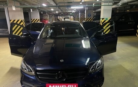 Mercedes-Benz E-Класс, 2018 год, 3 350 000 рублей, 11 фотография