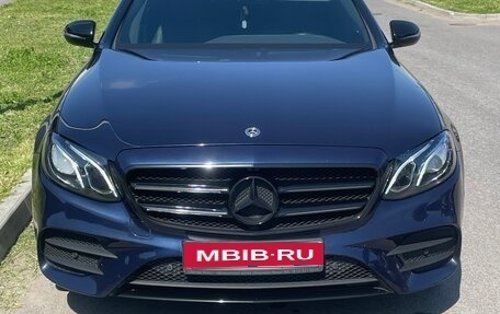 Mercedes-Benz E-Класс, 2018 год, 3 350 000 рублей, 23 фотография