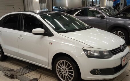 Volkswagen Polo VI (EU Market), 2014 год, 680 000 рублей, 2 фотография