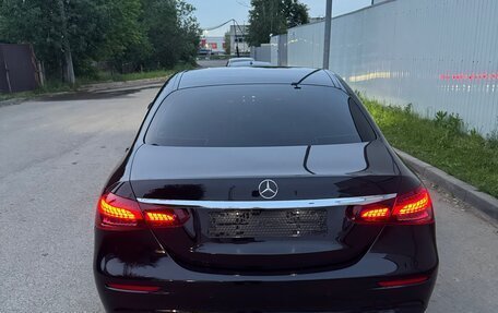 Mercedes-Benz E-Класс, 2020 год, 3 600 000 рублей, 5 фотография