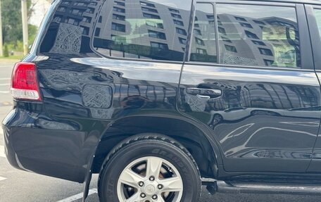 Toyota Land Cruiser 200, 2010 год, 2 850 000 рублей, 6 фотография