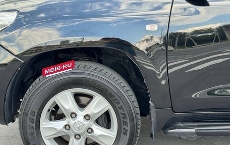 Toyota Land Cruiser 200, 2010 год, 2 850 000 рублей, 11 фотография