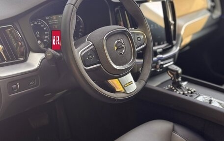 Volvo XC60 II, 2018 год, 3 500 000 рублей, 6 фотография