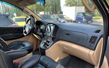 Hyundai Grand Starex Grand Starex I рестайлинг 2, 2008 год, 1 400 000 рублей, 13 фотография