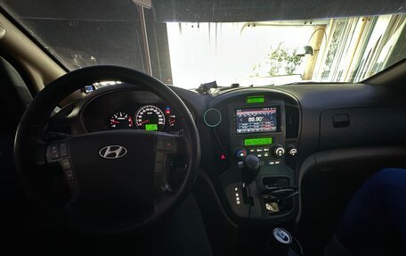 Hyundai Grand Starex Grand Starex I рестайлинг 2, 2008 год, 1 400 000 рублей, 10 фотография