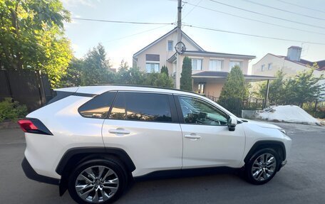 Toyota RAV4, 2021 год, 4 780 000 рублей, 2 фотография
