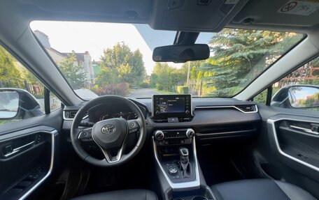 Toyota RAV4, 2021 год, 4 780 000 рублей, 7 фотография