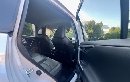Toyota RAV4, 2021 год, 4 780 000 рублей, 9 фотография