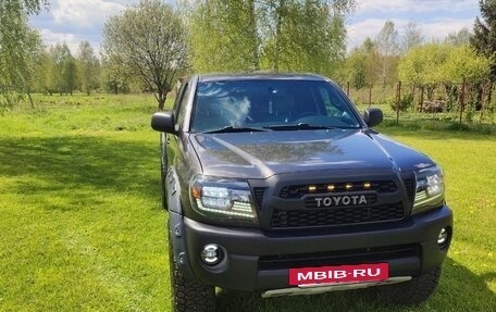 Toyota Tacoma III, 2007 год, 3 100 000 рублей, 6 фотография