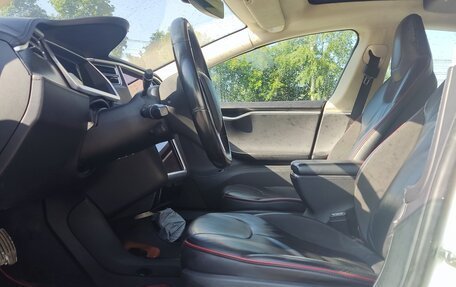 Tesla Model S I, 2013 год, 1 700 000 рублей, 10 фотография