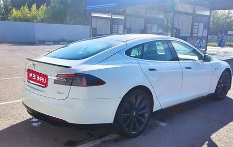 Tesla Model S I, 2013 год, 1 700 000 рублей, 3 фотография