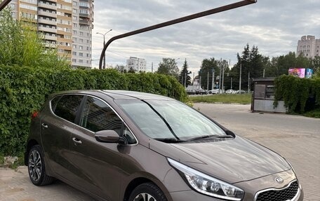 KIA cee'd III, 2014 год, 1 350 000 рублей, 2 фотография