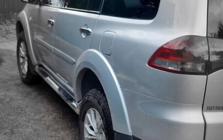 Mitsubishi Pajero Sport II рестайлинг, 2014 год, 2 400 000 рублей, 14 фотография