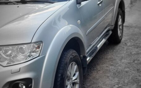 Mitsubishi Pajero Sport II рестайлинг, 2014 год, 2 400 000 рублей, 21 фотография