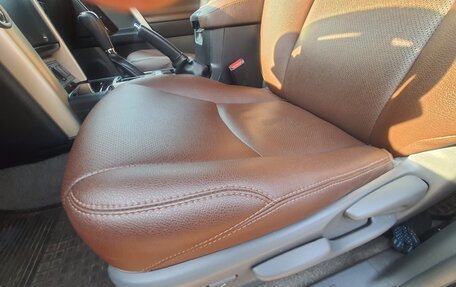 Toyota Land Cruiser Prado 150 рестайлинг 2, 2011 год, 2 950 000 рублей, 9 фотография