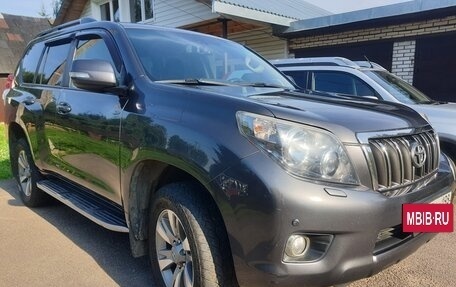 Toyota Land Cruiser Prado 150 рестайлинг 2, 2011 год, 2 950 000 рублей, 2 фотография