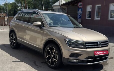 Volkswagen Tiguan II, 2018 год, 2 780 000 рублей, 1 фотография
