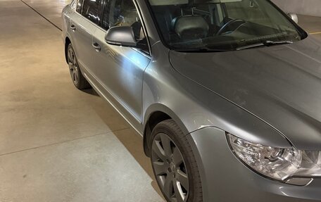 Skoda Superb III рестайлинг, 2010 год, 1 000 000 рублей, 3 фотография