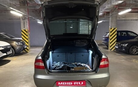 Skoda Superb III рестайлинг, 2010 год, 1 000 000 рублей, 15 фотография