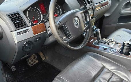 Volkswagen Touareg III, 2009 год, 700 000 рублей, 8 фотография