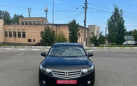 Honda Accord VIII рестайлинг, 2010 год, 1 300 000 рублей, 1 фотография