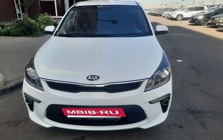 KIA Rio IV, 2019 год, 1 300 000 рублей, 2 фотография