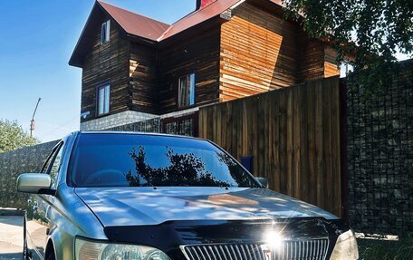 Toyota Vista V30, 2001 год, 650 000 рублей, 2 фотография