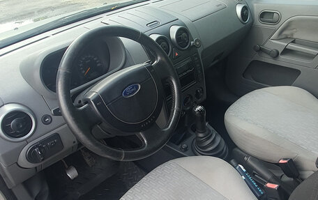 Ford Fusion I, 2003 год, 260 000 рублей, 6 фотография