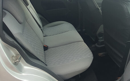 Ford Fusion I, 2003 год, 260 000 рублей, 8 фотография