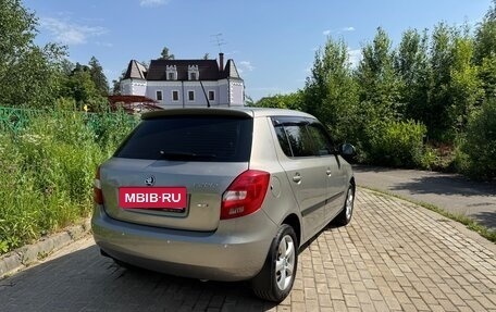 Skoda Fabia II, 2011 год, 750 000 рублей, 4 фотография