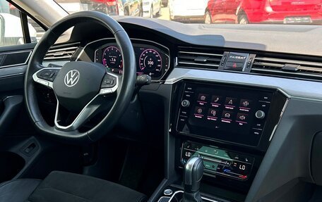Volkswagen Passat B8 рестайлинг, 2021 год, 2 848 300 рублей, 17 фотография