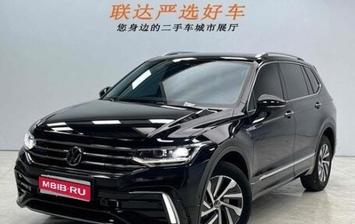 Volkswagen Tiguan II, 2023 год, 2 500 000 рублей, 1 фотография