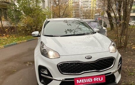 KIA Sportage IV рестайлинг, 2018 год, 2 000 000 рублей, 1 фотография