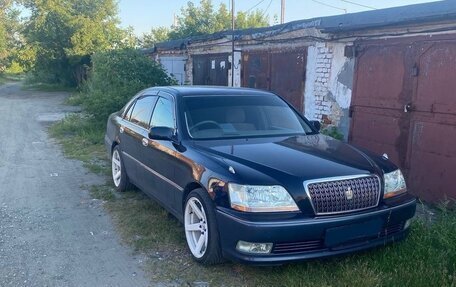 Toyota Crown Majesta, 2004 год, 700 000 рублей, 1 фотография