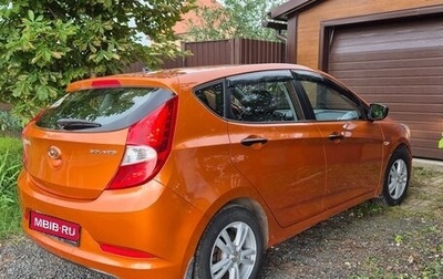 Hyundai Solaris II рестайлинг, 2015 год, 930 000 рублей, 1 фотография