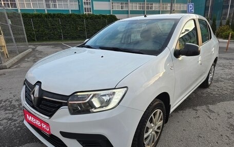 Renault Logan II, 2020 год, 812 000 рублей, 1 фотография