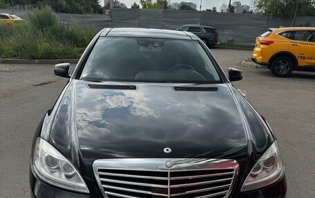 Mercedes-Benz S-Класс, 2012 год, 2 150 000 рублей, 1 фотография