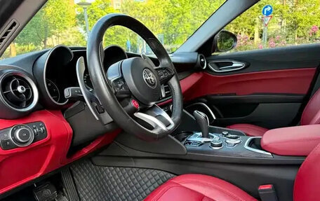 Alfa Romeo Giulia II, 2022 год, 2 832 080 рублей, 10 фотография