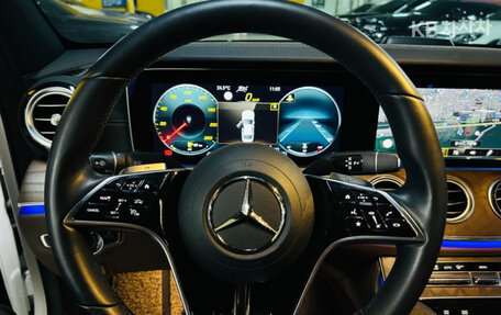 Mercedes-Benz E-Класс, 2022 год, 3 600 000 рублей, 6 фотография