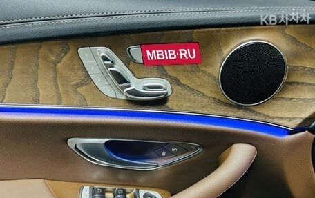 Mercedes-Benz E-Класс, 2022 год, 3 600 000 рублей, 15 фотография