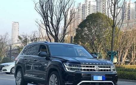 Volkswagen Teramont I, 2022 год, 3 390 000 рублей, 3 фотография