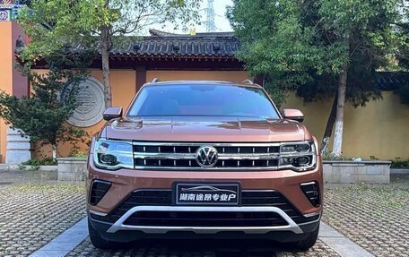 Volkswagen Teramont I, 2022 год, 3 250 000 рублей, 2 фотография