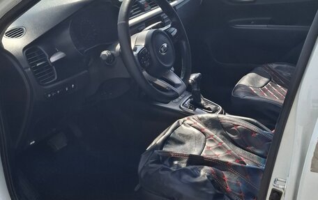 KIA Rio IV, 2018 год, 731 500 рублей, 8 фотография