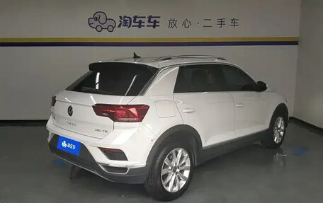 Volkswagen T-Roc I, 2022 год, 1 480 065 рублей, 3 фотография