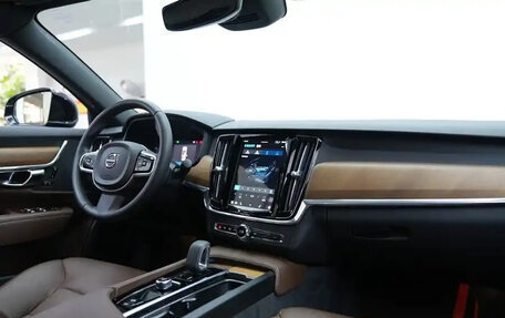 Volvo S90 II рестайлинг, 2022 год, 2 780 333 рублей, 14 фотография