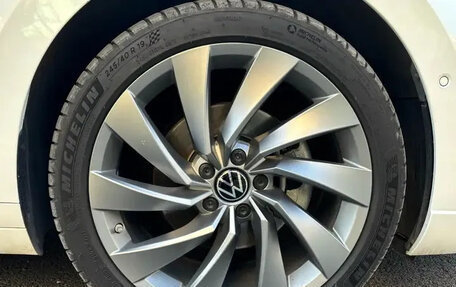 Volkswagen Passat CC, 2022 год, 2 430 000 рублей, 8 фотография